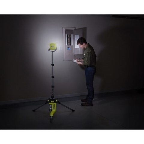 LAMPA AKUMULATOROWA NA TRÓJNOGU R18TL-0 18V 0*AH ONE+