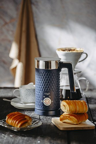 Spieniacz do mleka - spienianie i podgrzewanie (latte i cappucino)